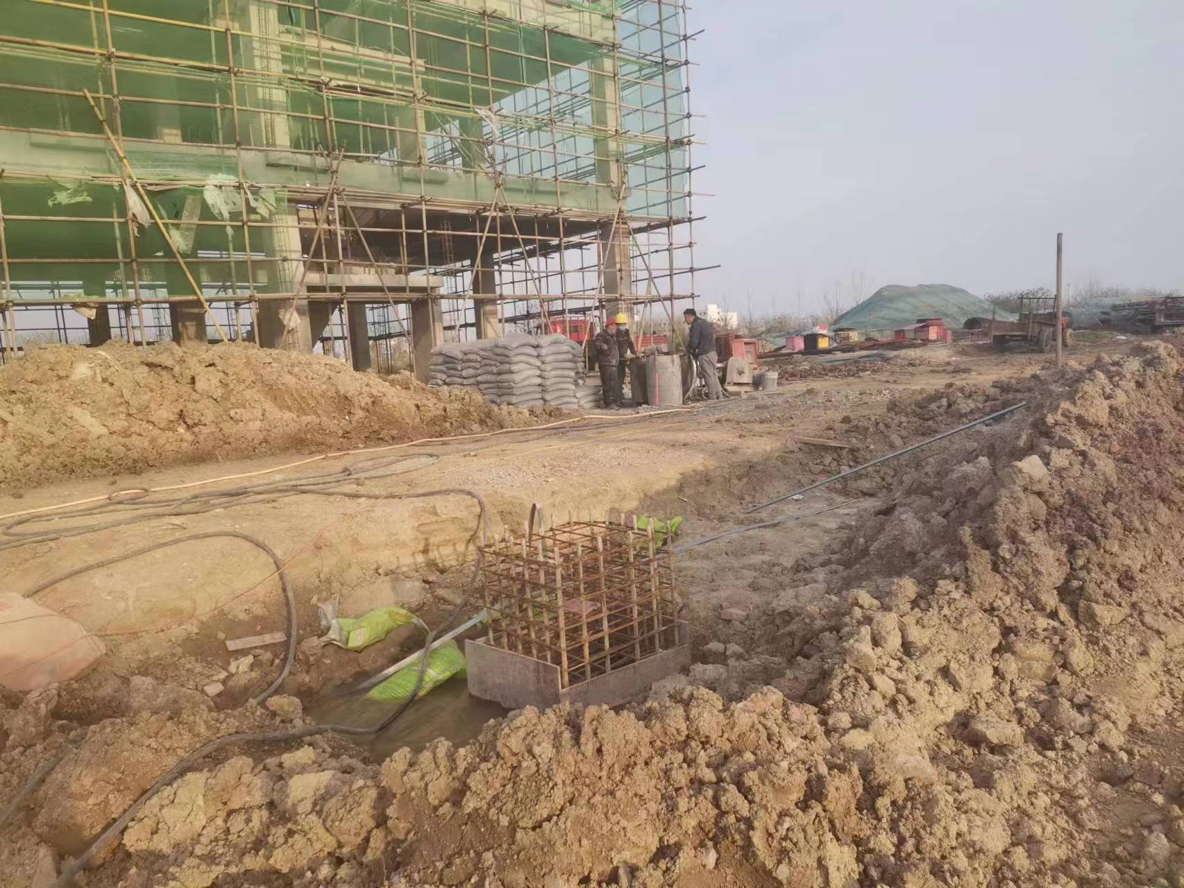 西乡塘当桥梁出现裂缝的时候应该及时加固修补